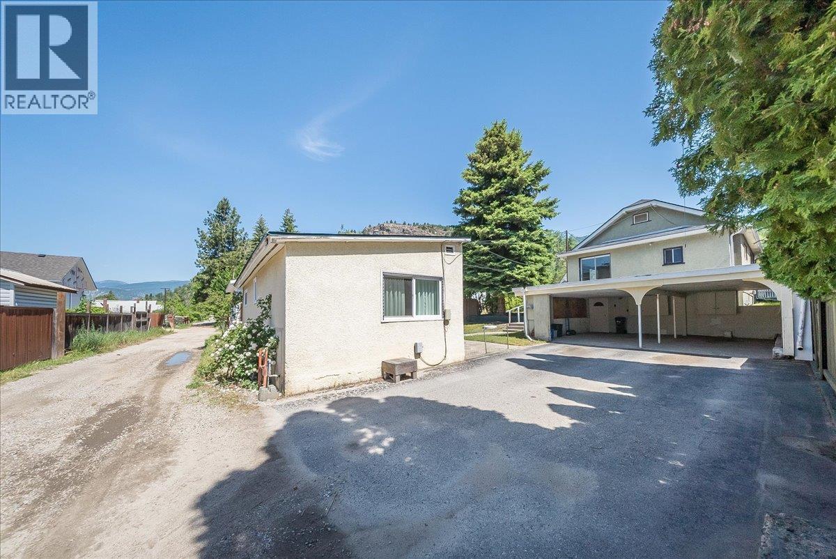 1338 Third Avenue, Trail, British Columbia  V1R 1P4 - Photo 41 - 10389509