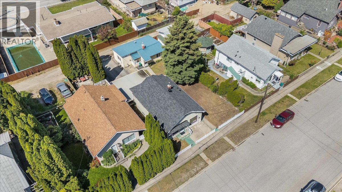 1338 Third Avenue, Trail, British Columbia  V1R 1P4 - Photo 43 - 10389509