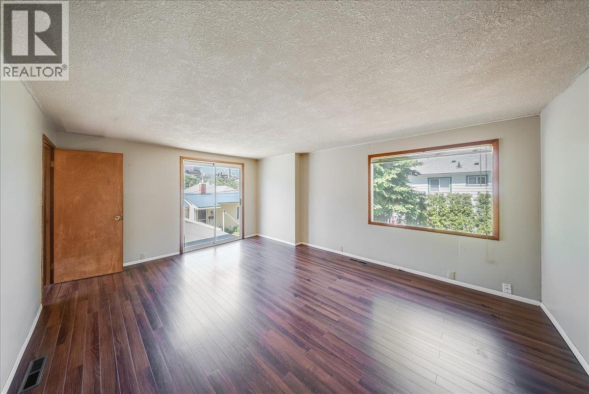 1338 Third Avenue, Trail, British Columbia  V1R 1P4 - Photo 10 - 10389509