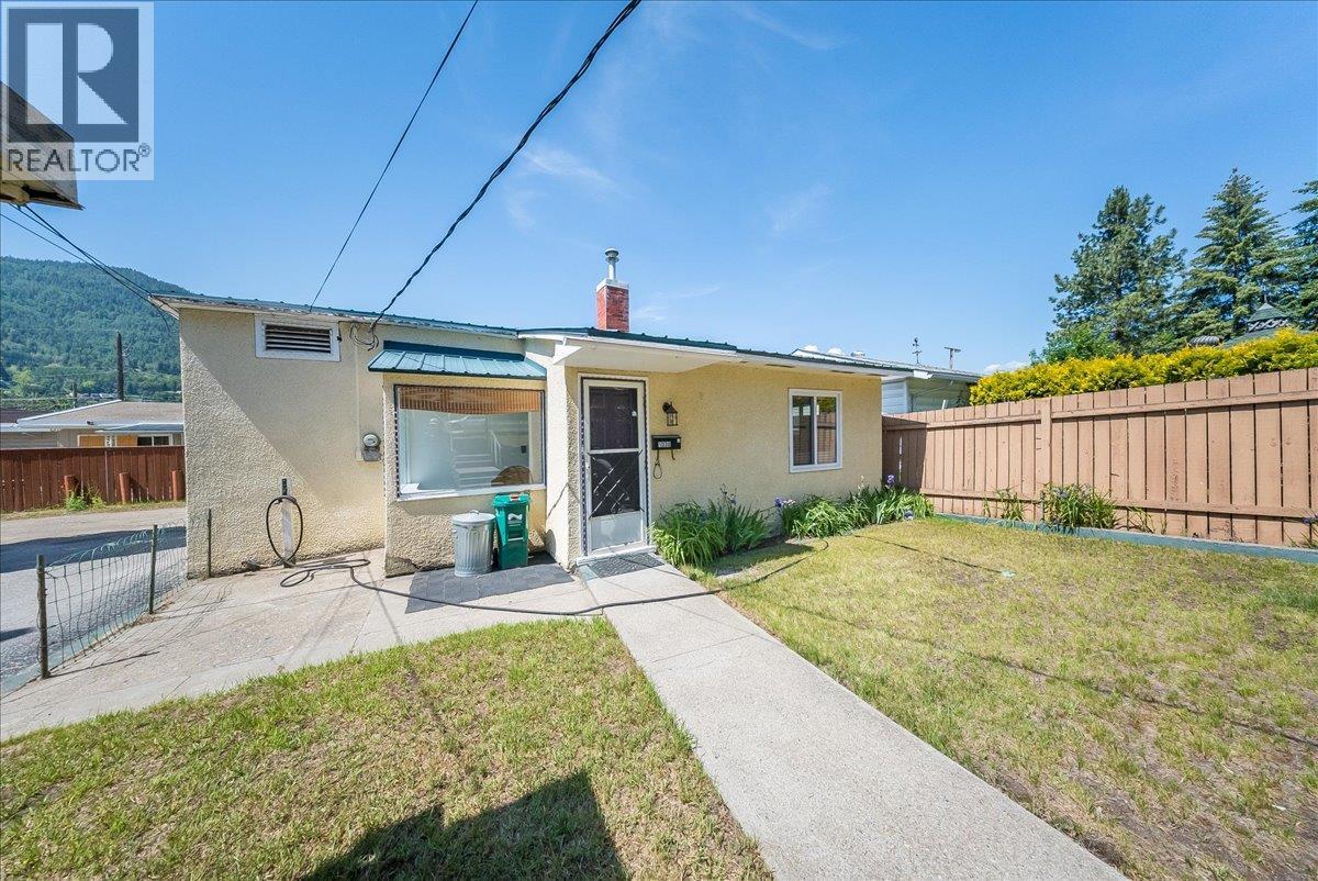 1338 Third Avenue, Trail, British Columbia  V1R 1P4 - Photo 21 - 10389509