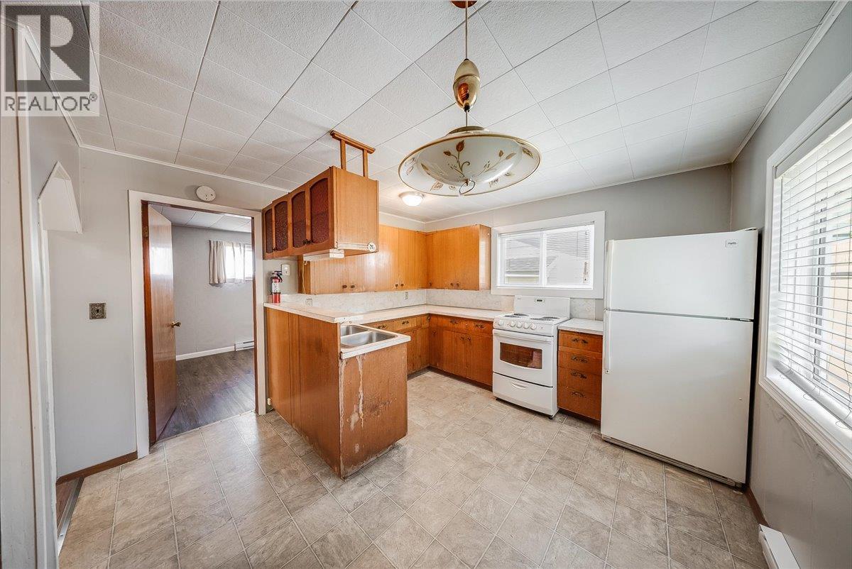 1338 Third Avenue, Trail, British Columbia  V1R 1P4 - Photo 22 - 10389509