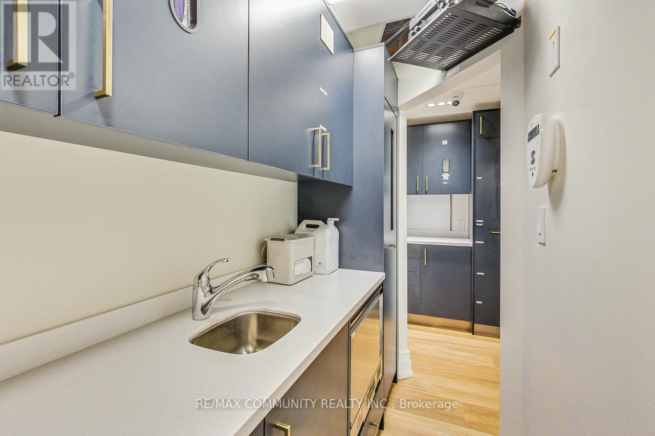 123 Collier Street, Barrie (City Centre), Ontario  L4M 1H5 - Photo 12 - S13218624