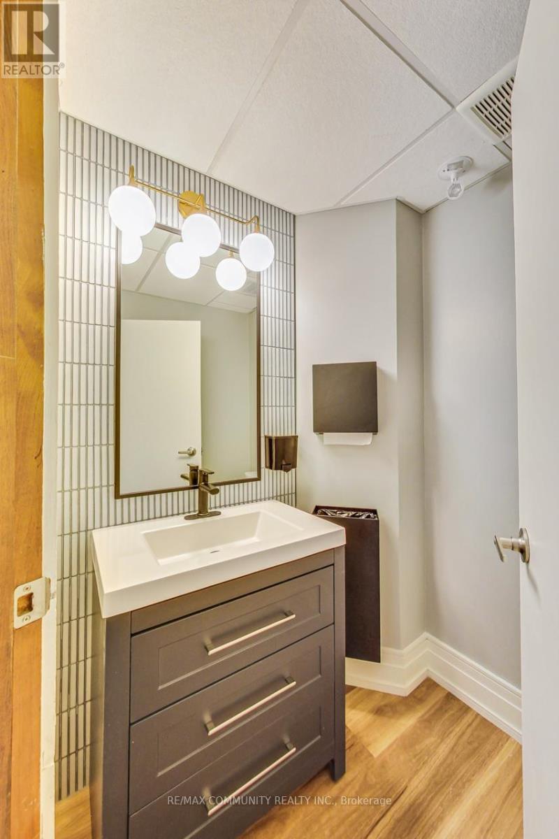 123 Collier Street, Barrie (City Centre), Ontario  L4M 1H5 - Photo 13 - S13218624