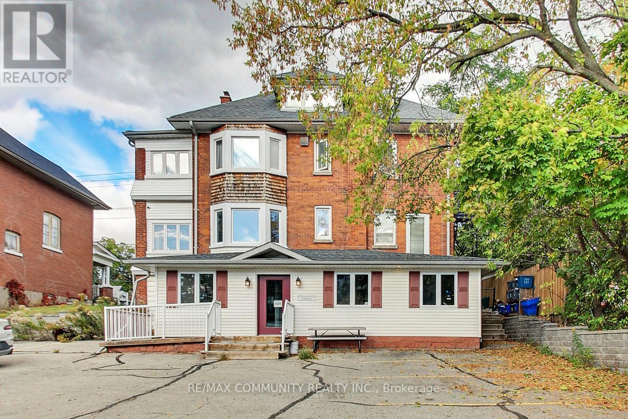 123 Collier Street, Barrie (City Centre), Ontario  L4M 1H5 - Photo 15 - S13218624