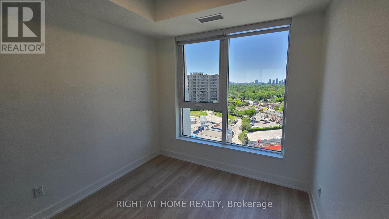 1707 - 60 Central Park Roadway, Toronto, Ontario  M9A 0E6 - Photo 35 - W13218622