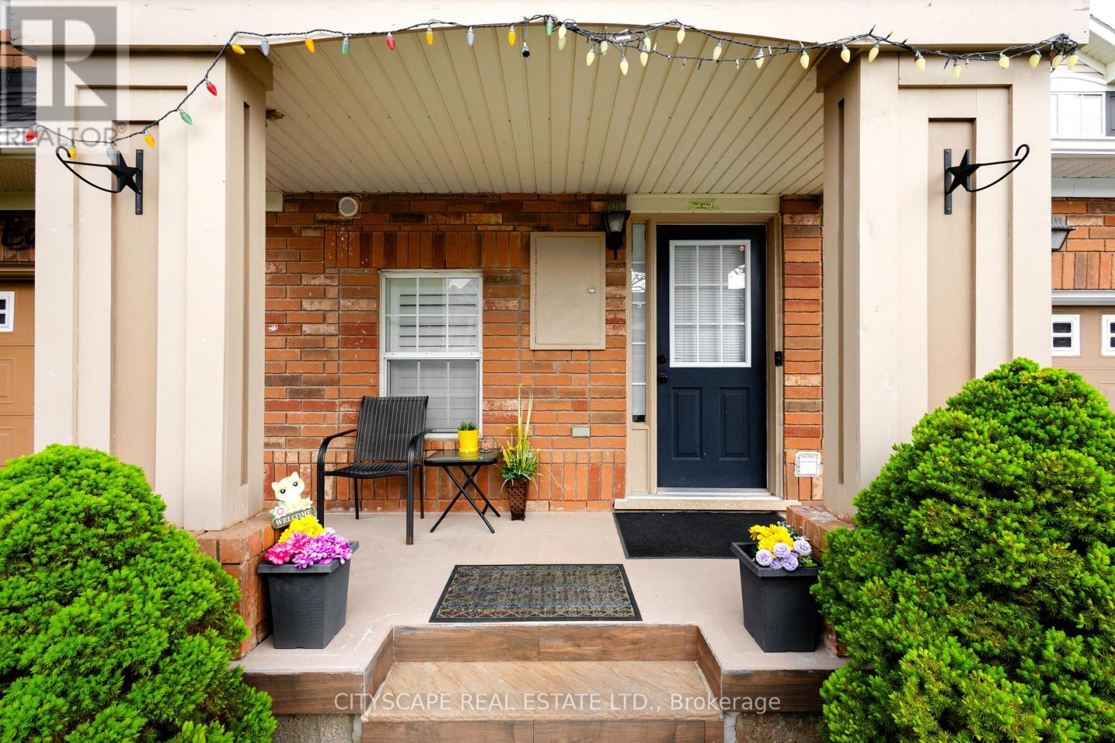 629 Edwards Avenue, Milton, Ontario  L9T 6B2 - Photo 2 - W13218638