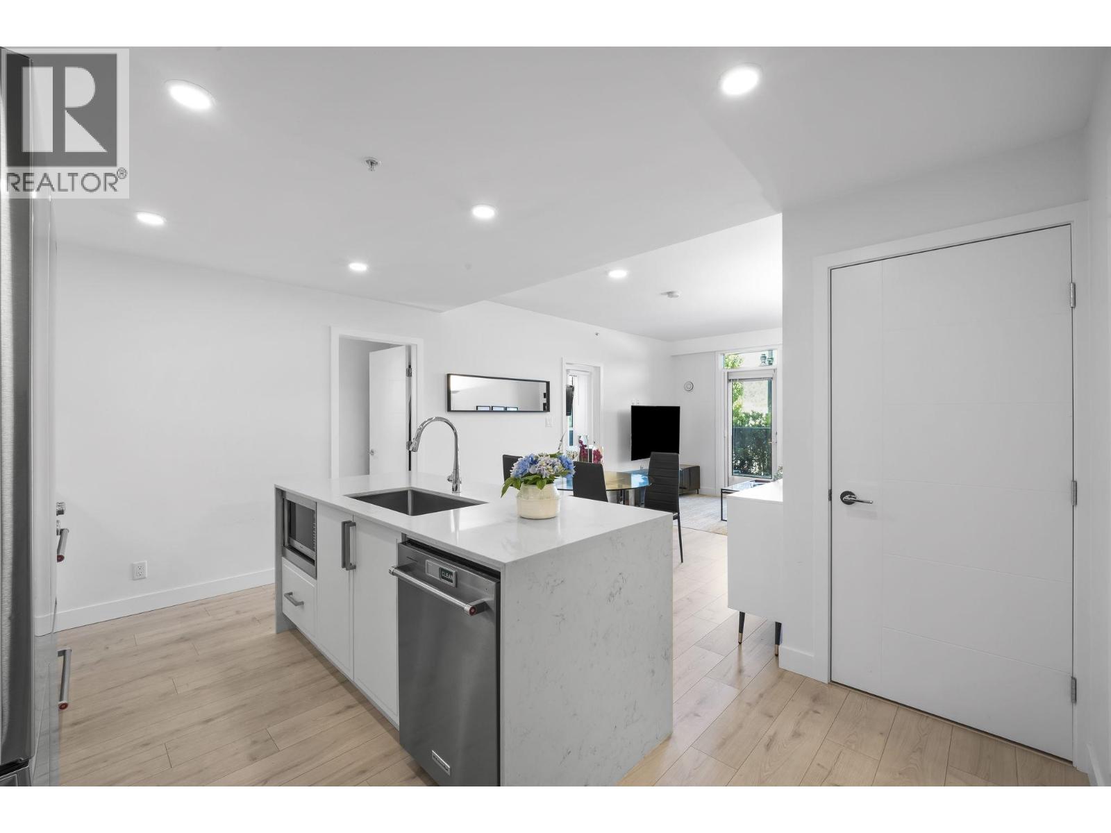 101 700 Clarke Road, Coquitlam, British Columbia  V3J 3Y1 - Photo 11 - R3127822