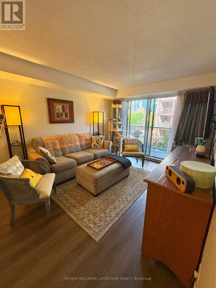 402 - 429 Somerset Street W, Ottawa, Ontario  K2P 2P5 - Photo 5 - X13218686