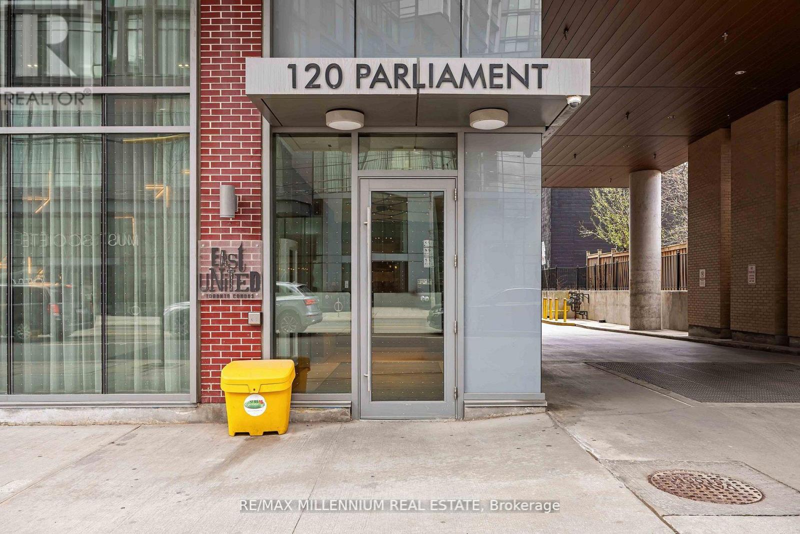 1312 - 120 PARLIMENT STREET, Toronto, Ontario