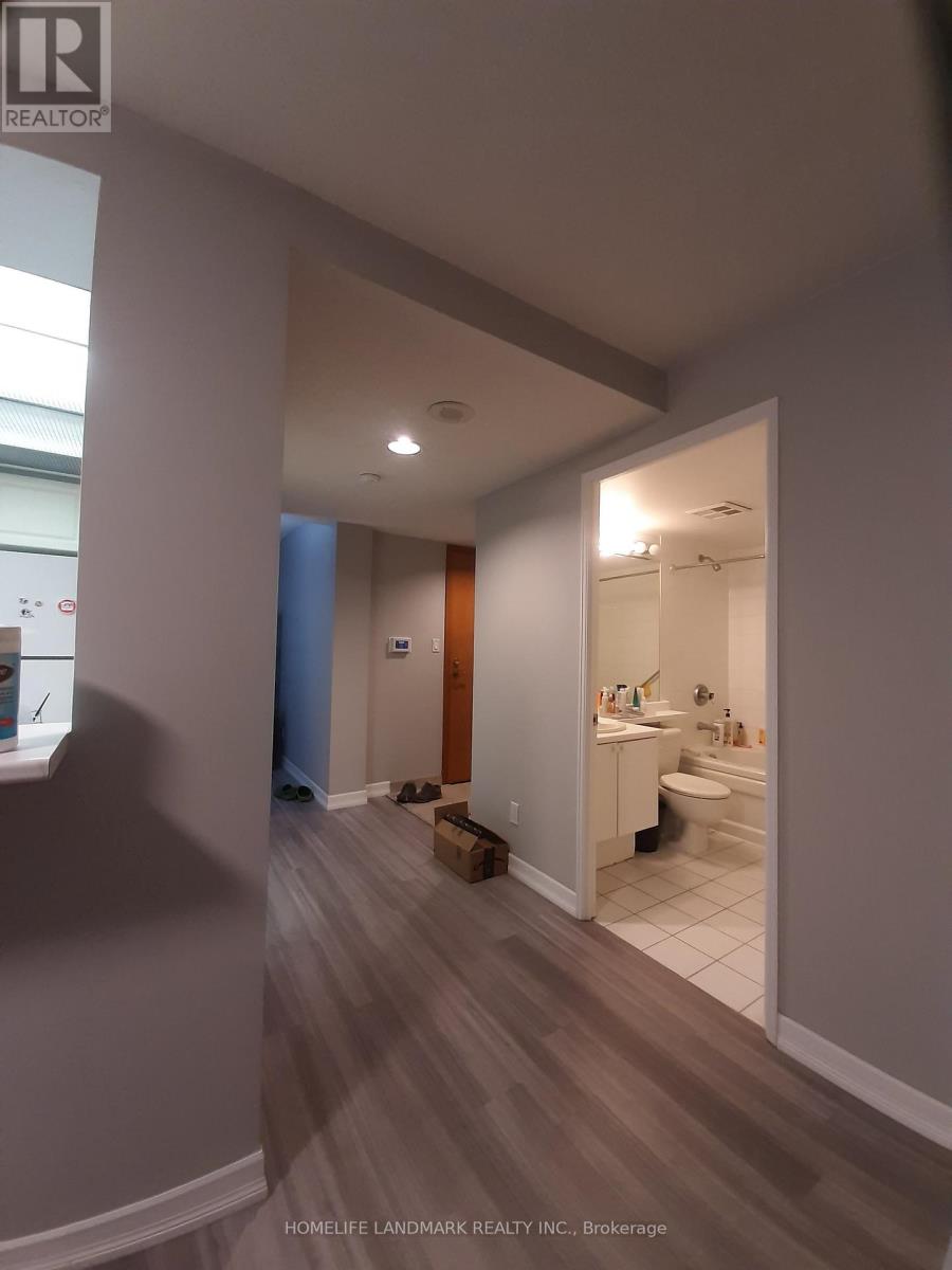 607 - 28 Hollywood Avenue, Toronto, Ontario  M2N 6S4 - Photo 17 - C13218680