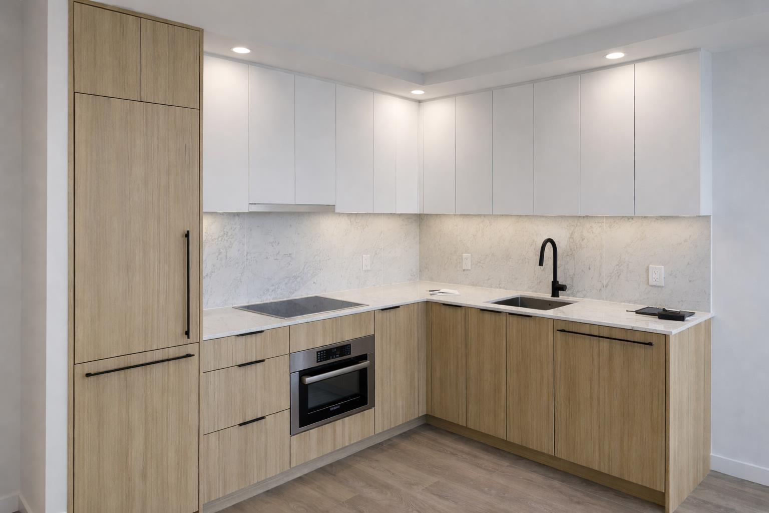 1111 13685 102 Avenue, Surrey, British Columbia  V3T 1N7 - Photo 3 - R3129925