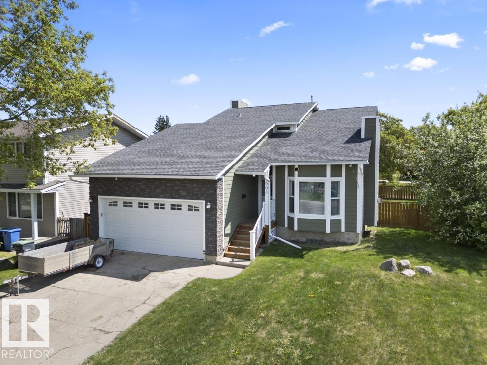 5003 43 St, Cold Lake, Alberta  T9M 2A1 - Photo 1 - E4490982