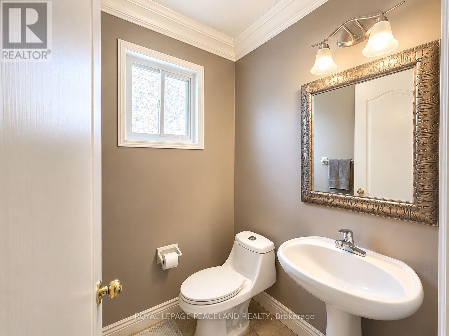 65 Tanglemere Crescent, Brampton, Ontario  L7A 1R9 - Photo 5 - W13218650