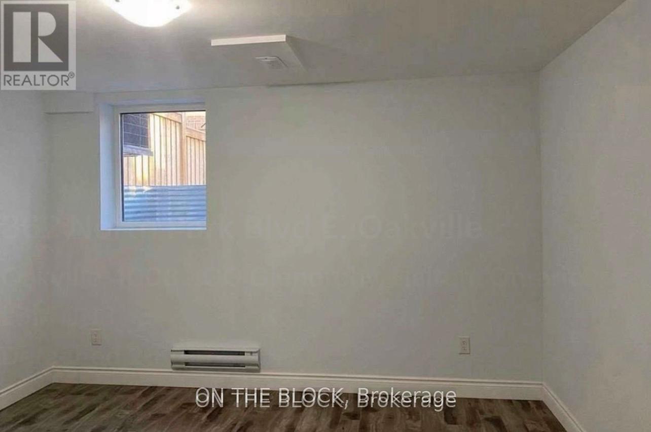 362 North Park Blvd Boulevard, Oakville, Ontario  L6M 1L4 - Photo 10 - W13218656
