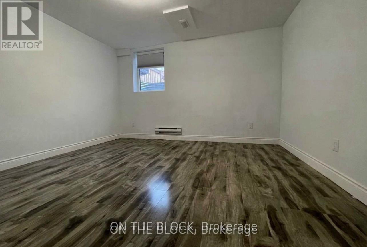 362 North Park Blvd Boulevard, Oakville, Ontario  L6M 1L4 - Photo 8 - W13218656