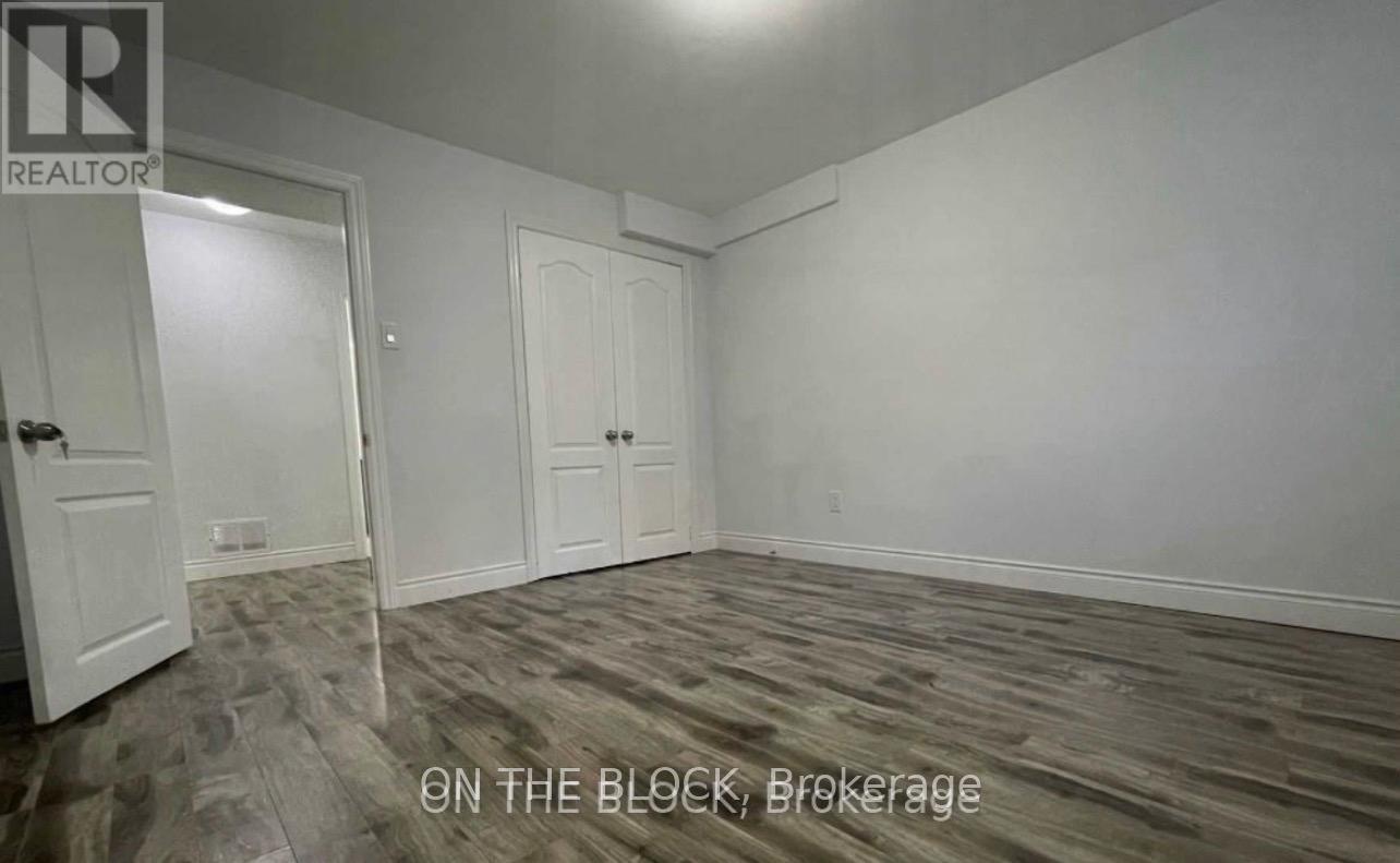 362 North Park Blvd Boulevard, Oakville, Ontario  L6M 1L4 - Photo 9 - W13218656