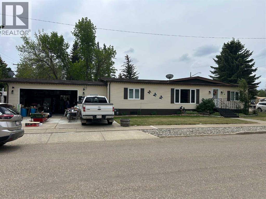 104 4 Avenue NE, Milk River, Alberta  T0K 1M0 - Photo 1 - A2288952