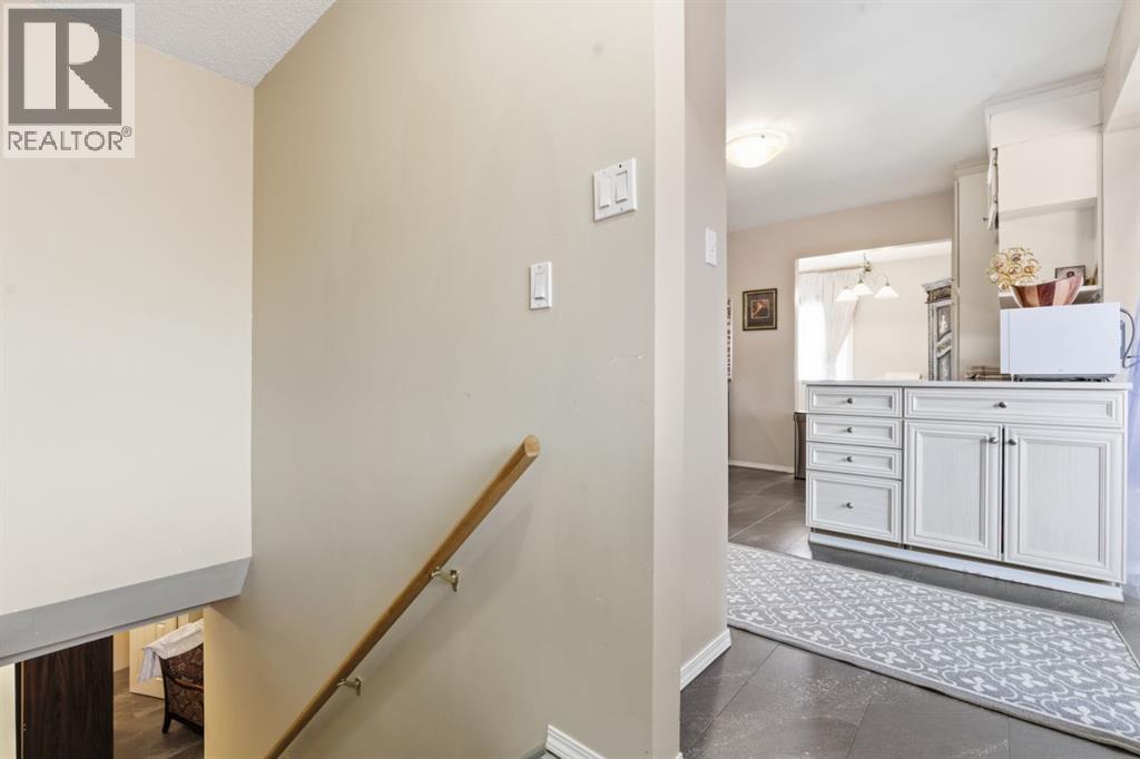 1703 110 Avenue Sw, Calgary, Alberta  T2W 0E4 - Photo 19 - A2310314