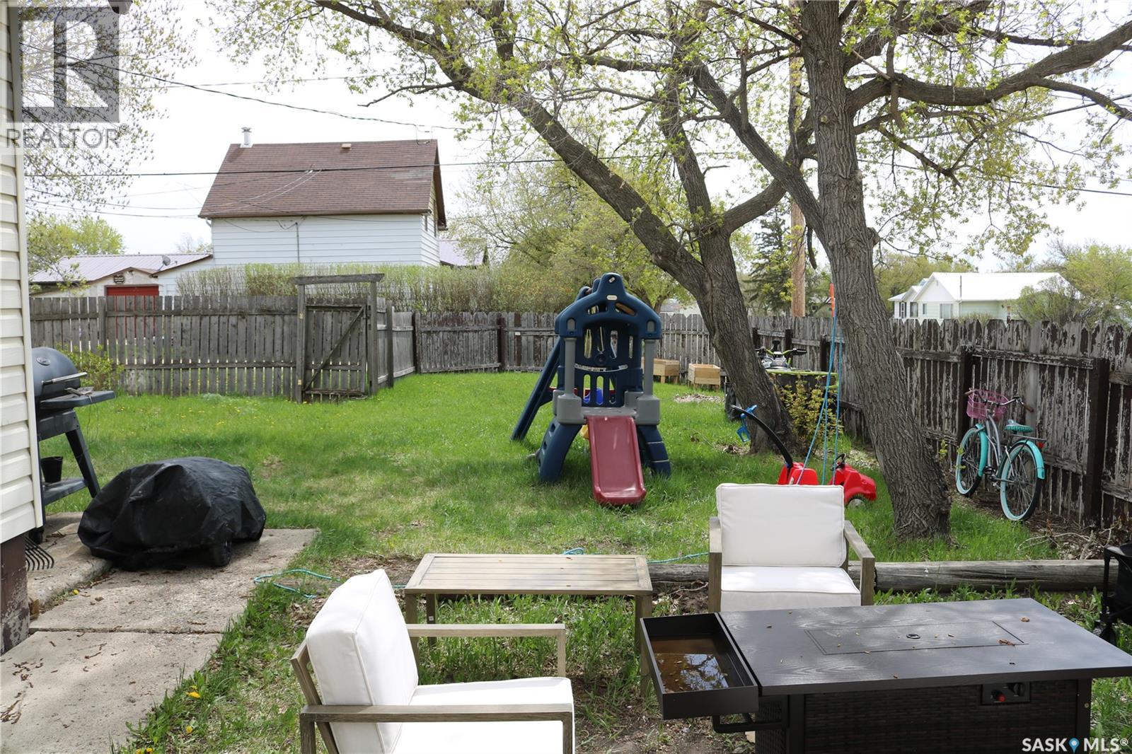 202 Main Street, Young, Saskatchewan  S0K 4Y0 - Photo 18 - SK037686