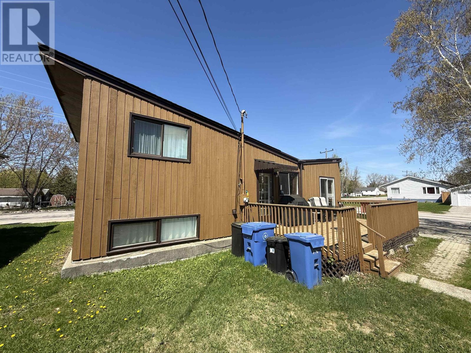 133 Memorial Ave, Dryden, Ontario  P8N 2M4 - Photo 3 - TB2601267