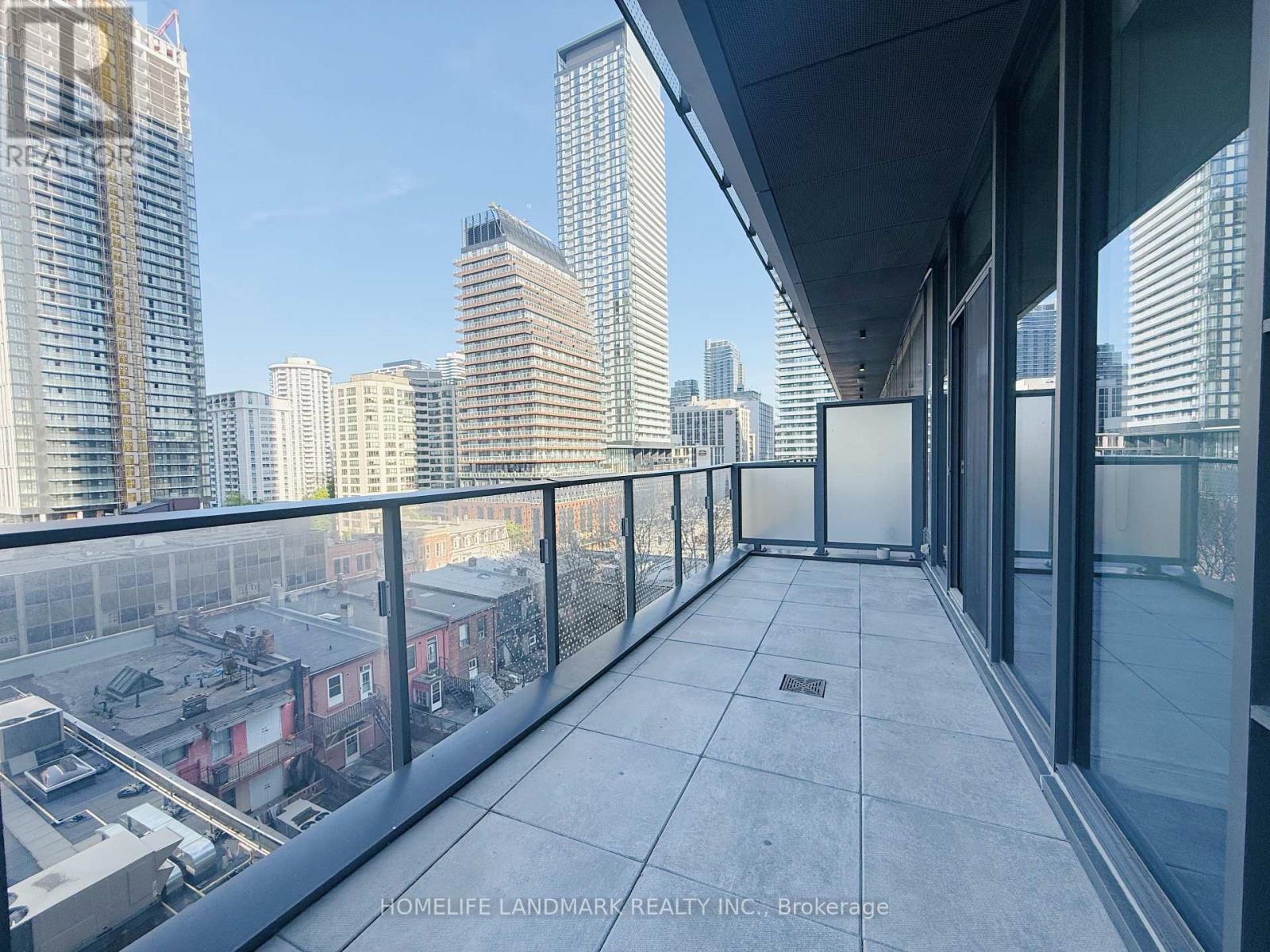501 - 11 Wellesley Street W, Toronto, Ontario  M4Y 0G4 - Photo 13 - C13218688