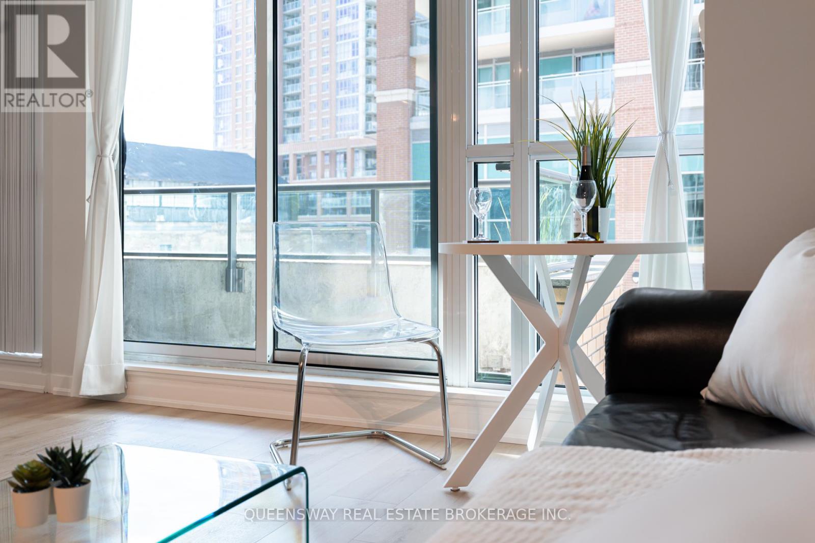 211 - 69 Lynn Williams Street, Toronto, Ontario  M6K 3R7 - Photo 7 - C13218708