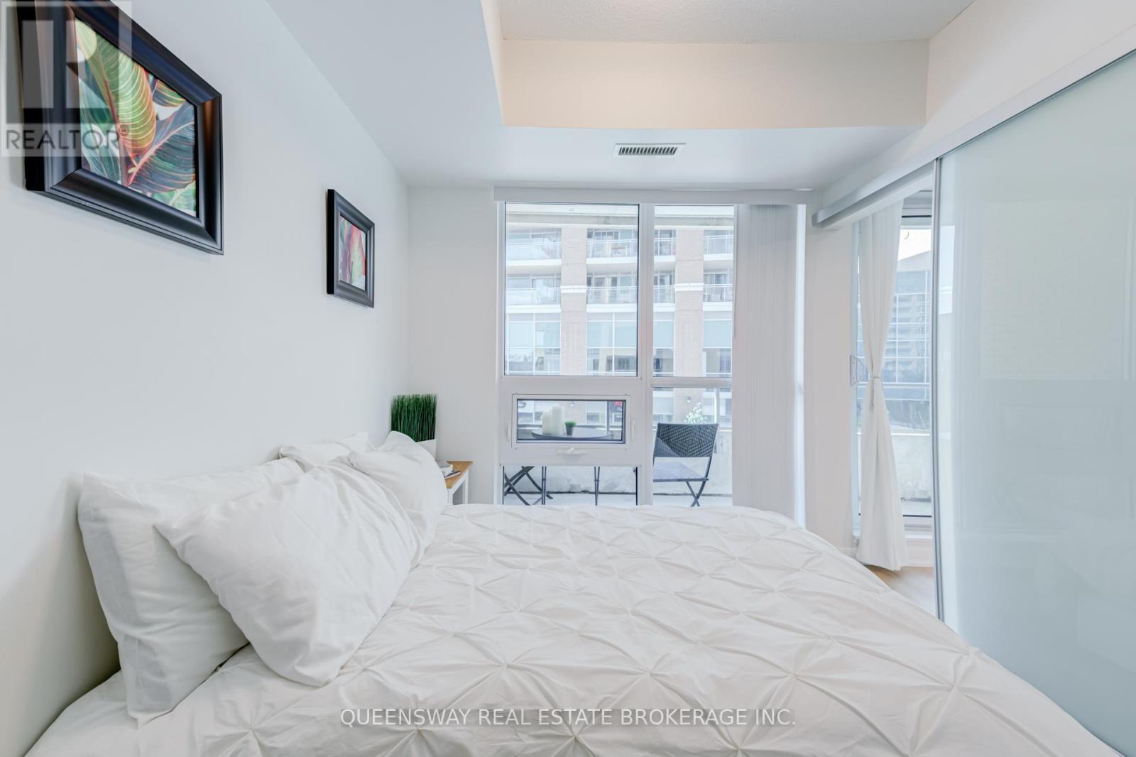 211 - 69 Lynn Williams Street, Toronto, Ontario  M6K 3R7 - Photo 9 - C13218708