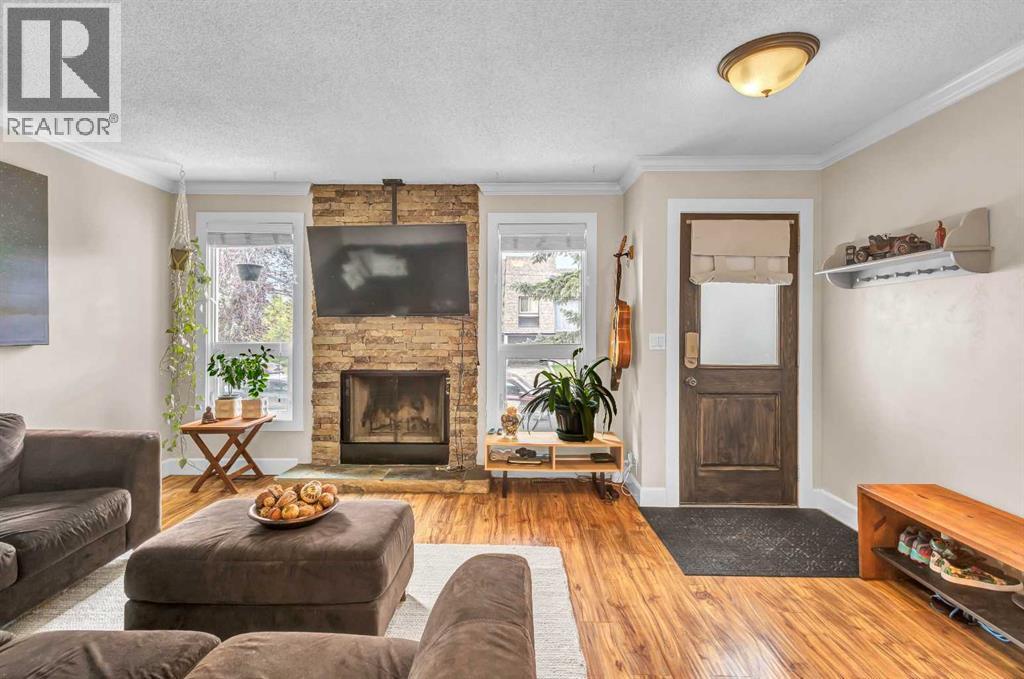 4532 Montgomery Avenue Nw, Calgary, Alberta  T3K 0K9 - Photo 2 - A2305545