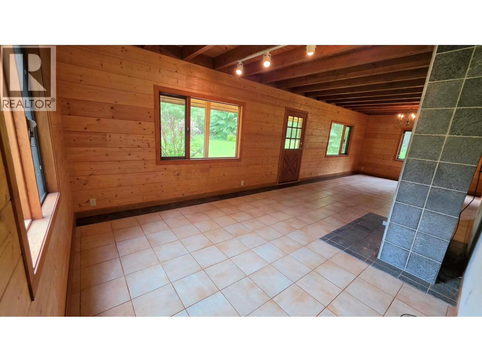 71 Byers Road, Cherryville, British Columbia  V0E 2G1 - Photo 10 - 10389522