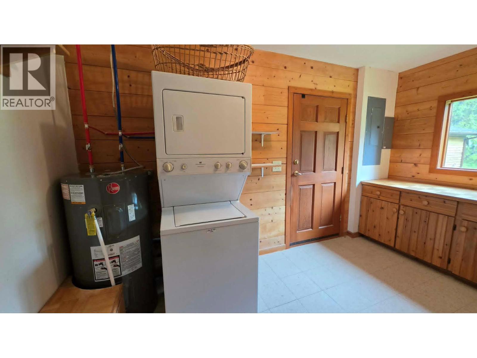 71 Byers Road, Cherryville, British Columbia  V0E 2G1 - Photo 3 - 10389522