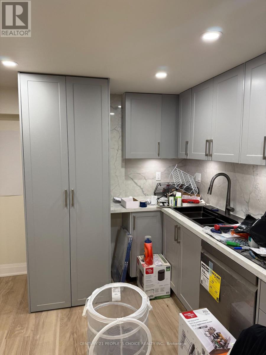 589 DORCHESTER DRIVE, Oshawa, Ontario