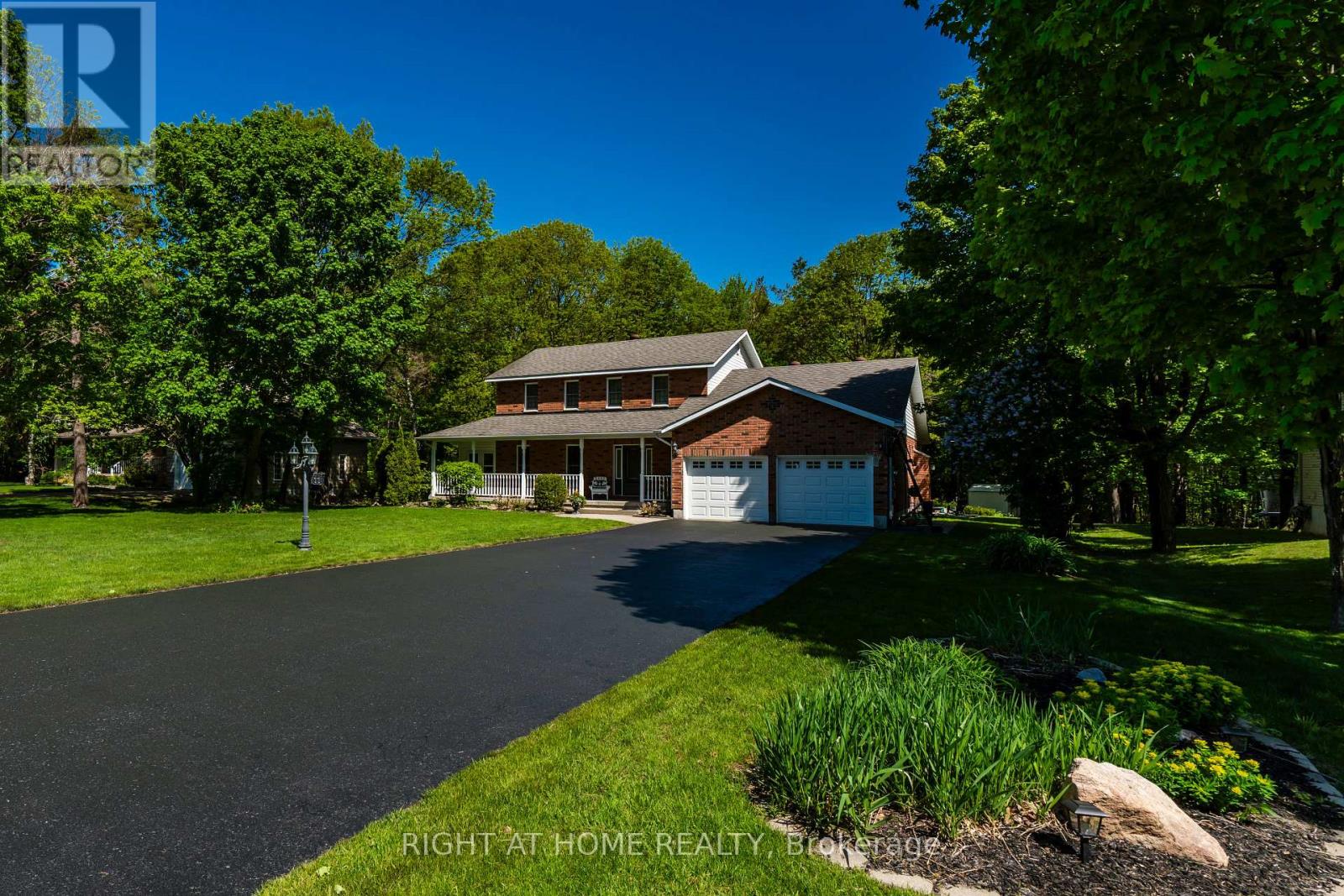 77 Cambridge Street, Penetanguishene, Ontario  L9M 1G7 - Photo 3 - S13134844