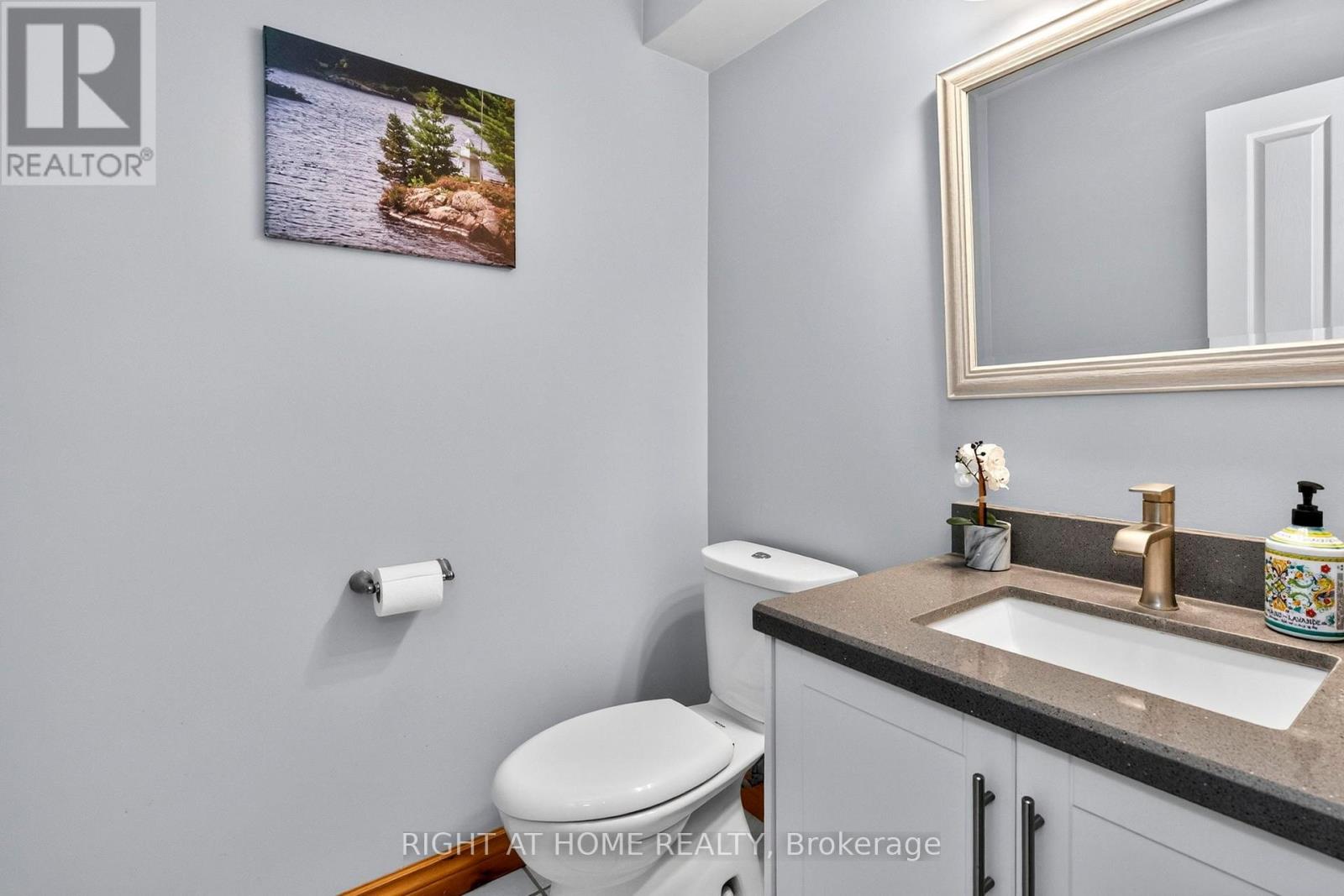 77 Cambridge Street, Penetanguishene, Ontario  L9M 1G7 - Photo 18 - S13134844
