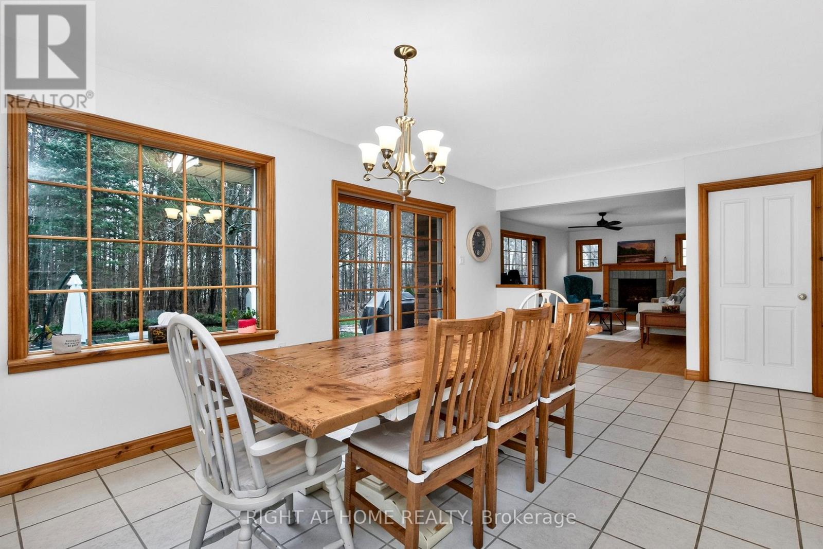 77 Cambridge Street, Penetanguishene, Ontario  L9M 1G7 - Photo 9 - S13134844