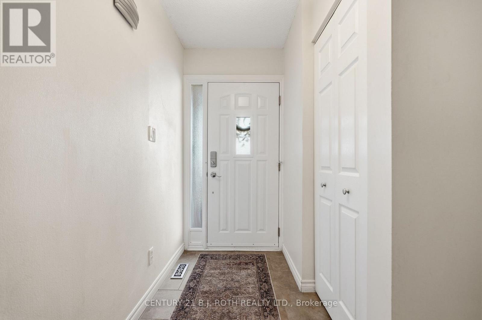 7 - 237 Steel Street, Barrie, Ontario  L4M 2H1 - Photo 4 - S13211274