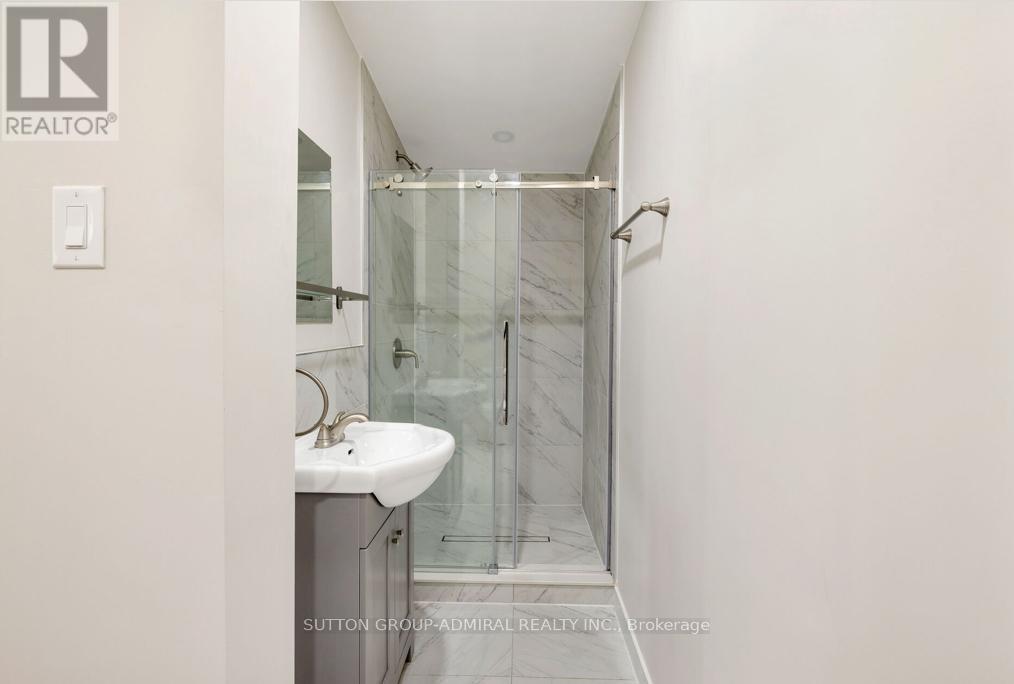 Main - 81 Palmerston Avenue, Toronto, Ontario  M6J 2J2 - Photo 4 - C13218716
