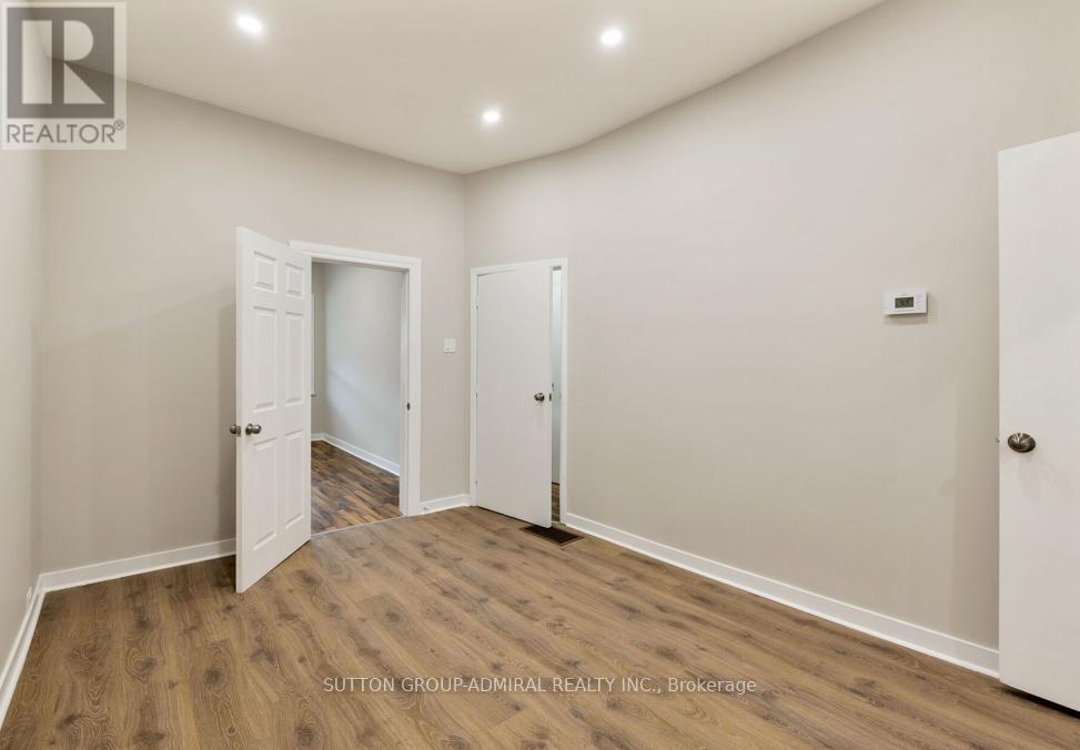 Main - 81 Palmerston Avenue, Toronto, Ontario  M6J 2J2 - Photo 8 - C13218716