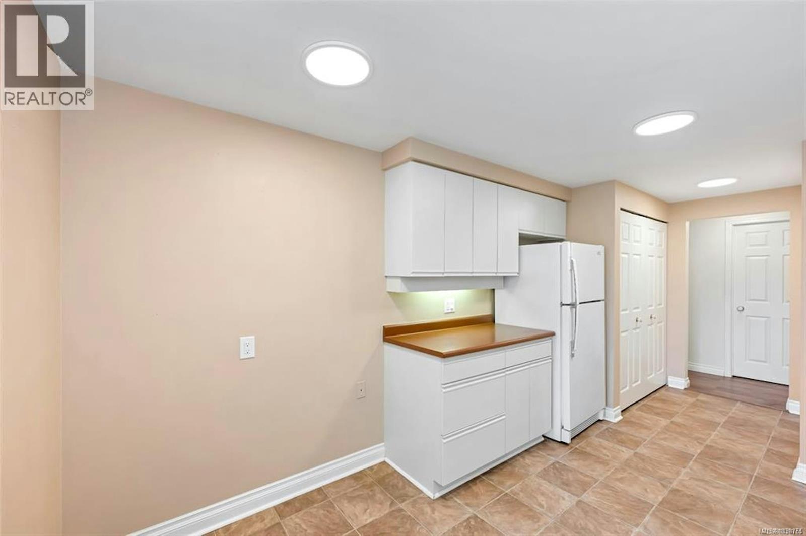 506 420 Linden Ave, Victoria, British Columbia  V8V 4G3 - Photo 9 - 1038754