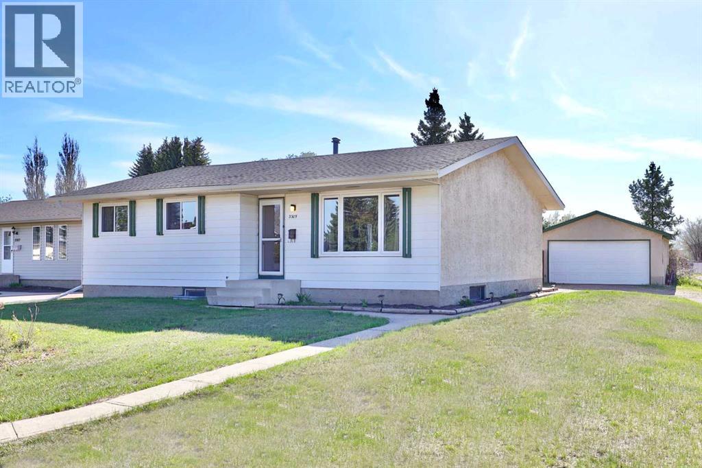 3305 Erickson Drive, Camrose, Alberta  T4V 3X1 - Photo 2 - A2311573