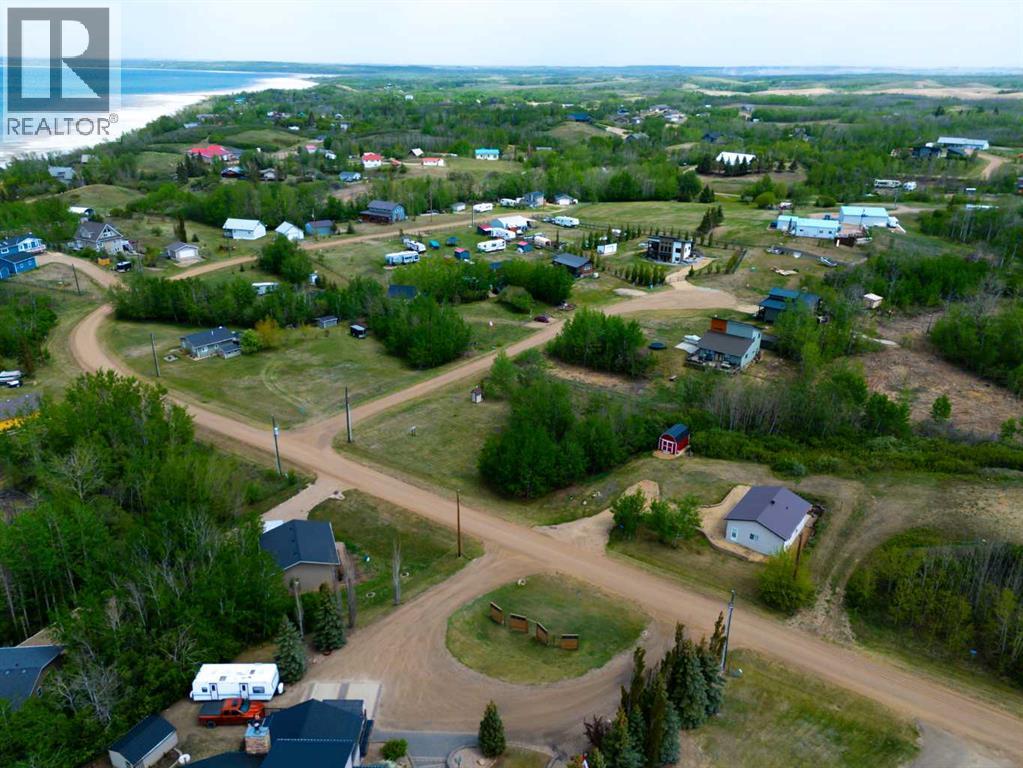16 Earl's Way, White Sands, Alberta  T0C 2L0 - Photo 2 - A2316188