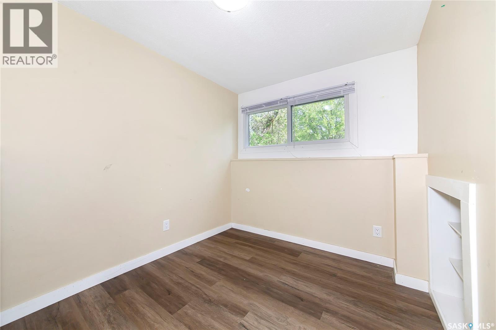 1609 B Avenue N, Saskatoon, Saskatchewan  S7L 1H2 - Photo 34 - SK037643