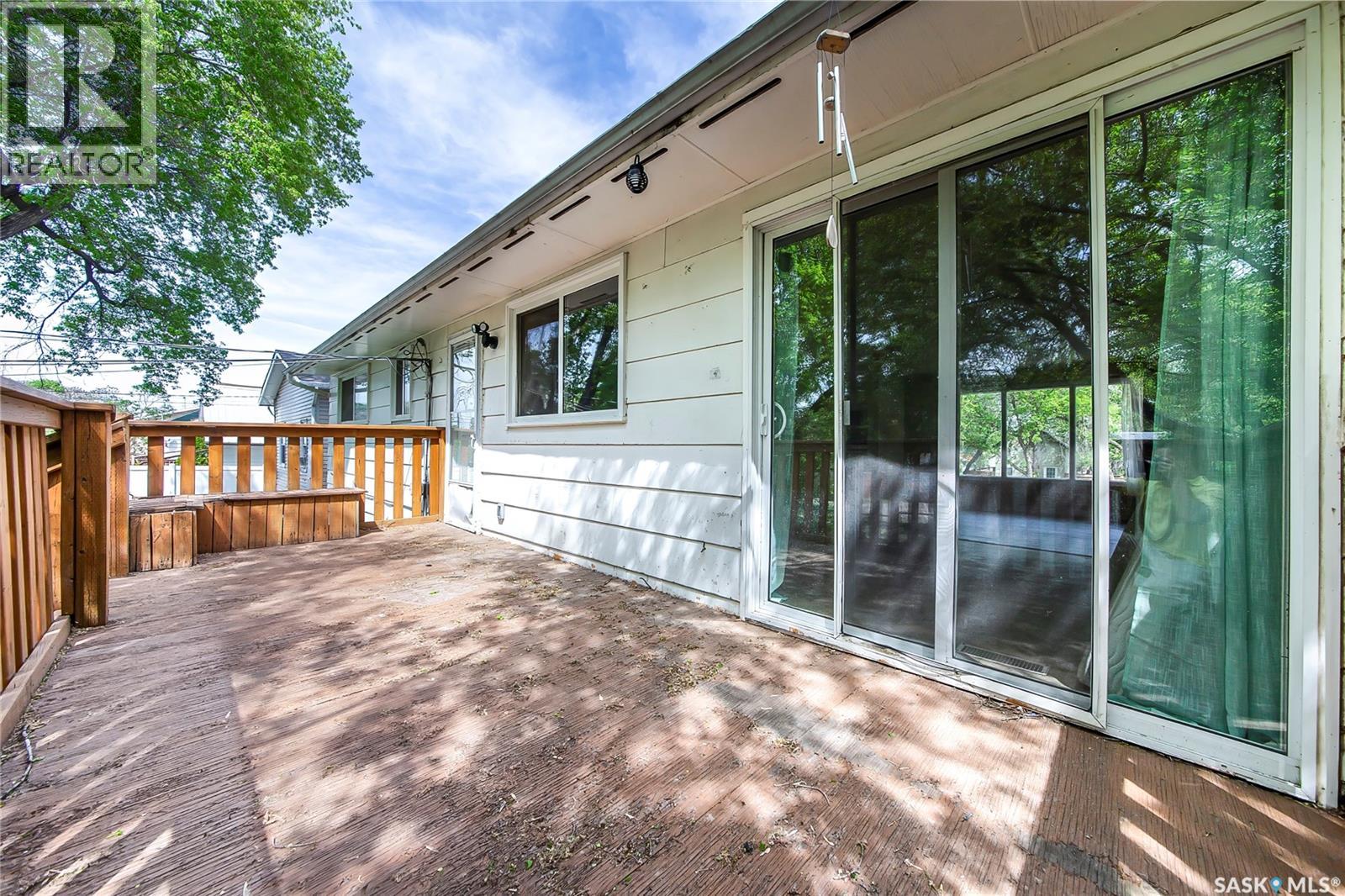 1609 B Avenue N, Saskatoon, Saskatchewan  S7L 1H2 - Photo 38 - SK037643