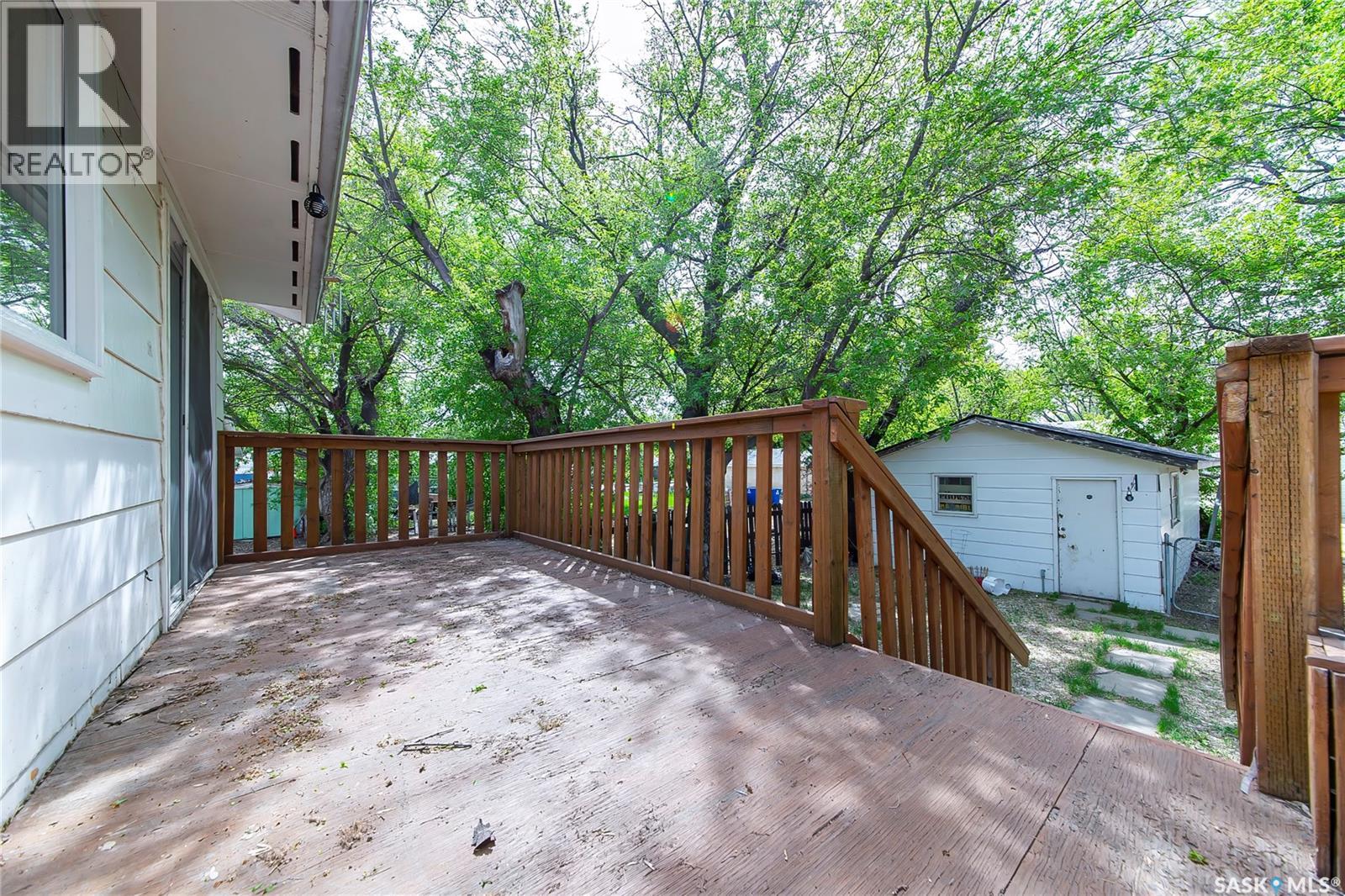 1609 B Avenue N, Saskatoon, Saskatchewan  S7L 1H2 - Photo 39 - SK037643