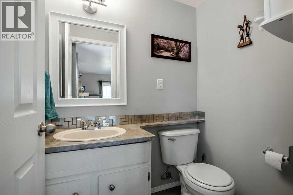 219 1st Avenue NW, Diamond Valley, Alberta  T0L 0H0 - Photo 24 - A2314688