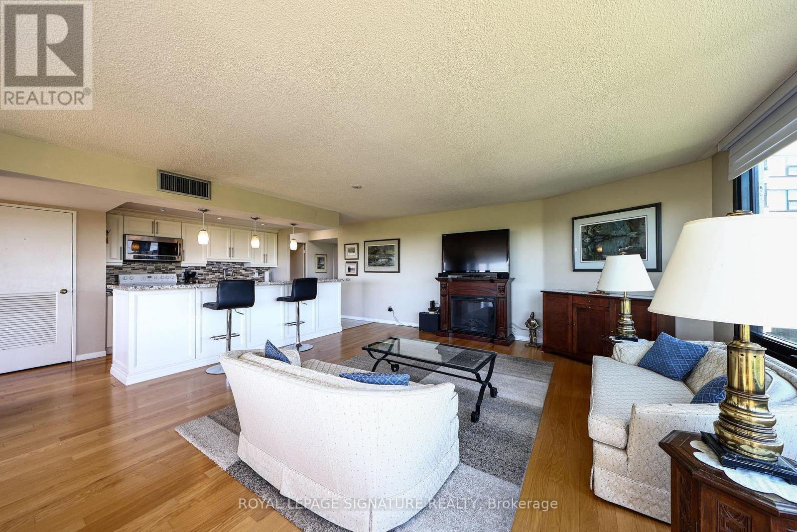 803 - 1300 Bloor Street, Mississauga, Ontario  L4Y 3Z2 - Photo 17 - W13212204