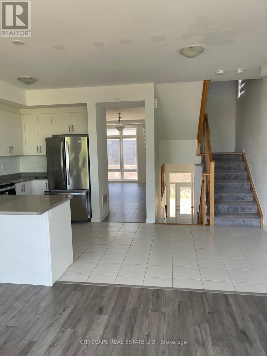 801 Heathrow Path, Oshawa, Ontario  L1H 7K5 - Photo 21 - E13212516