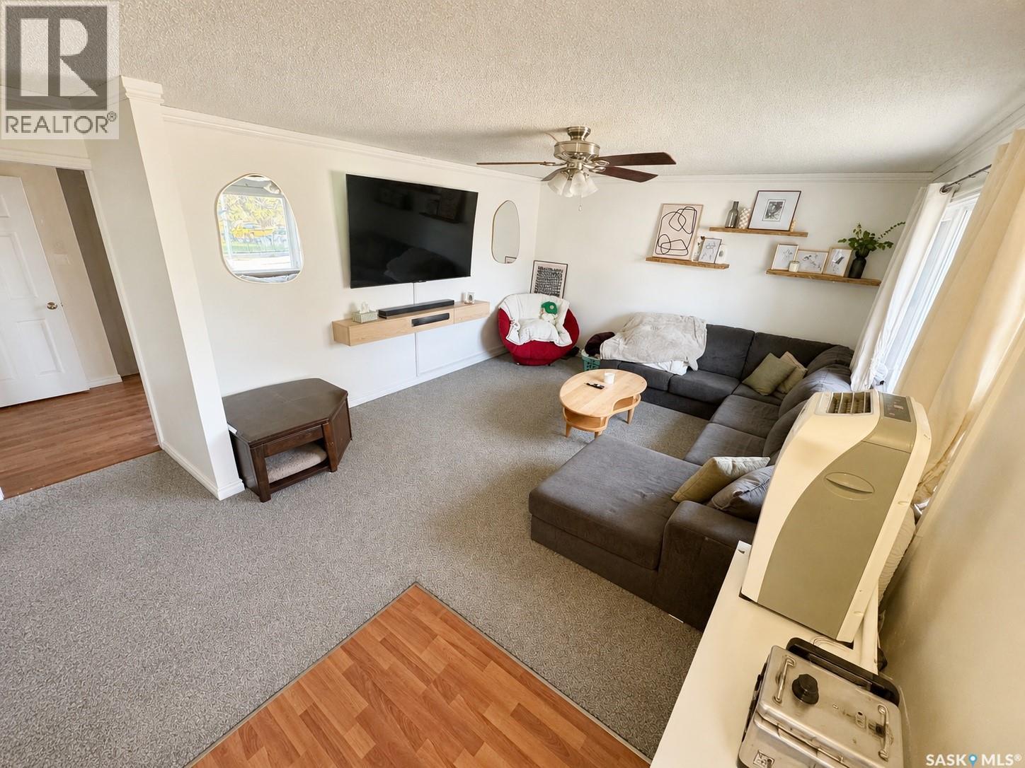 1410 4th Avenue N, Regina, Saskatchewan  S4R 0T1 - Photo 3 - SK037689