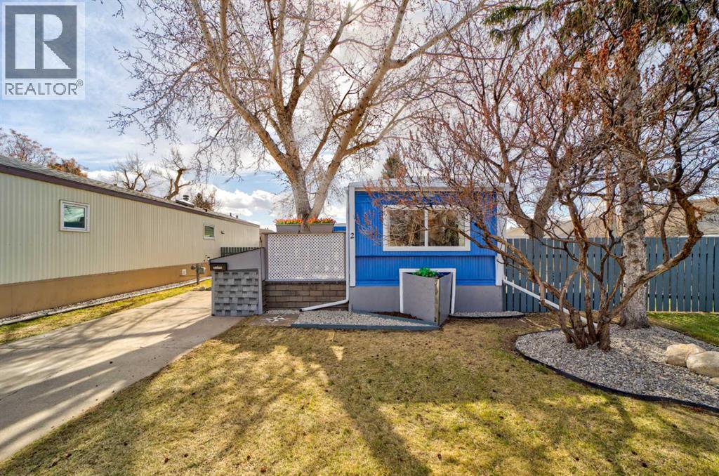 2, 1410 43rd Street S, Lethbridge, Alberta  T1K 3S5 - Photo 1 - A2296608