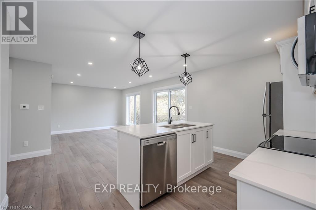 16a Hincks Street, Wilmot, Ontario  N3A 2A3 - Photo 4 - X13218740