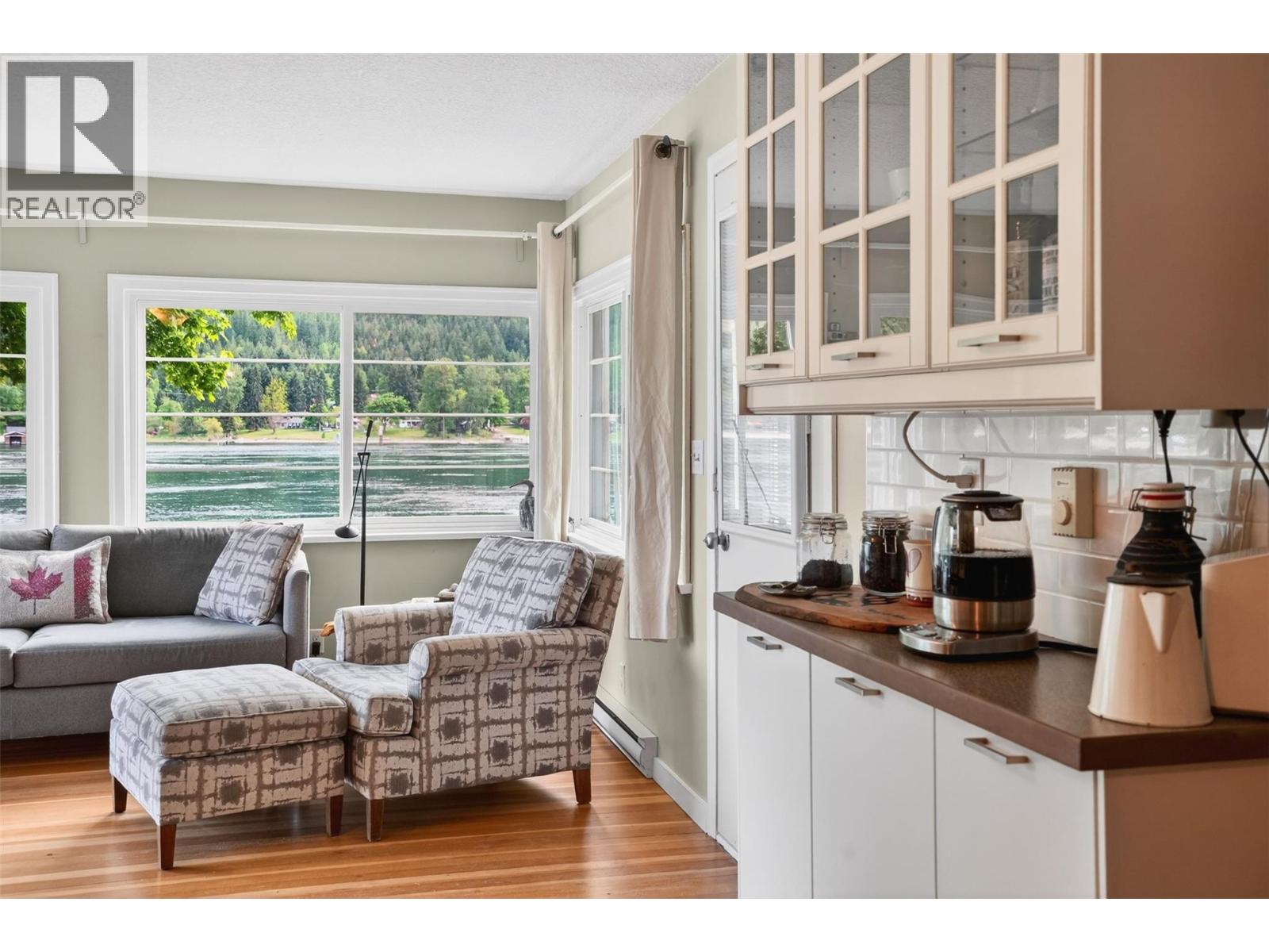 8110 & 8120 Busk Road, Balfour, British Columbia  V0G 1C0 - Photo 12 - 10389011